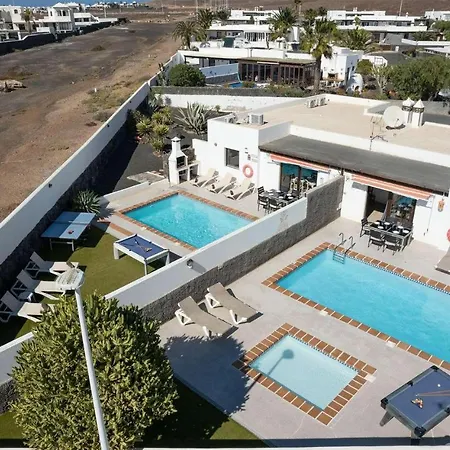 Bezanilla Holiday home *